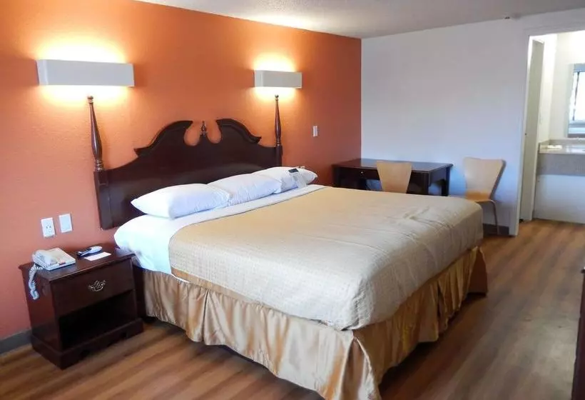 Отель Budget Inn Columbus West