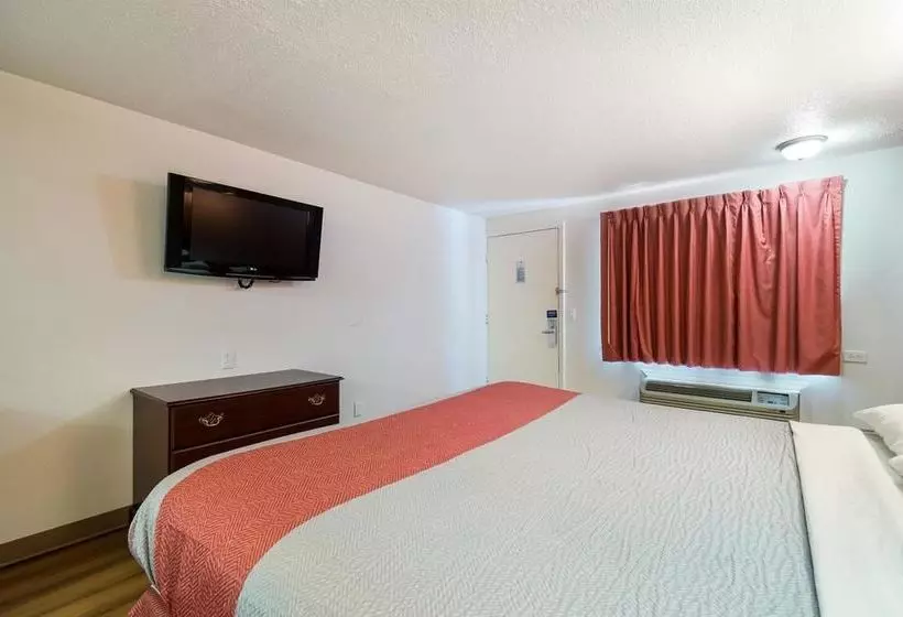 Отель Budget Inn Columbus West