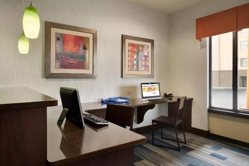ホテル Holiday Inn Express & Suites Knoxville Clinton, An Ihg