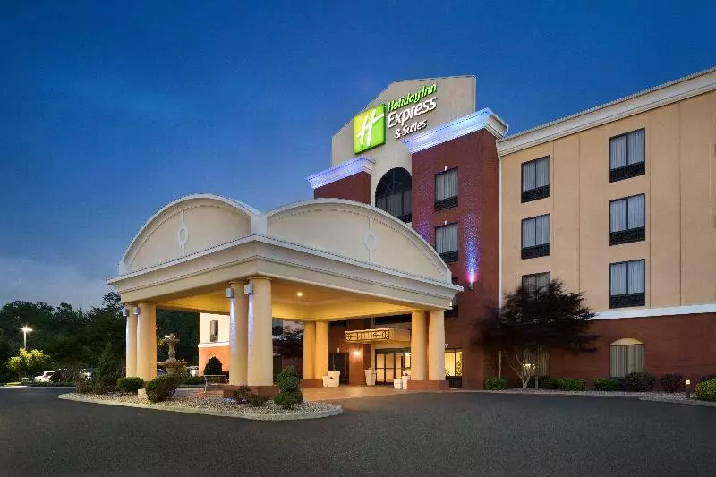 ホテル Holiday Inn Express & Suites Knoxville Clinton, An Ihg