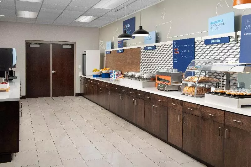 ホテル Holiday Inn Express & Suites Knoxville Clinton, An Ihg