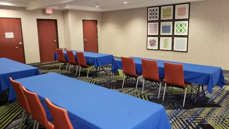 Holiday Inn Express Hotel And Suites Weslaco, An Ihg