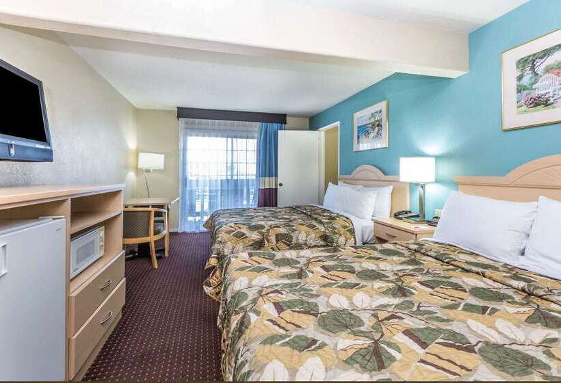 호텔 Howard Johnson By Wyndham Santa Cruz Beach Boardwalk