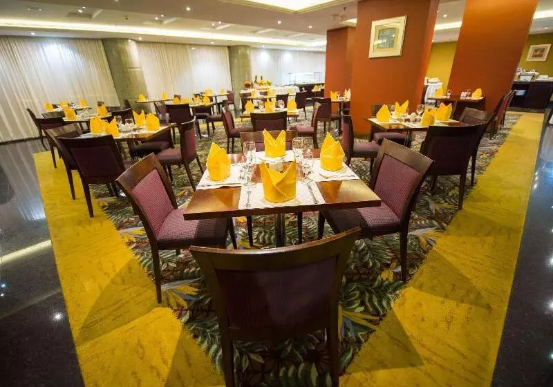 ホテル Mercure Jeddah Al Hamra Salsabil