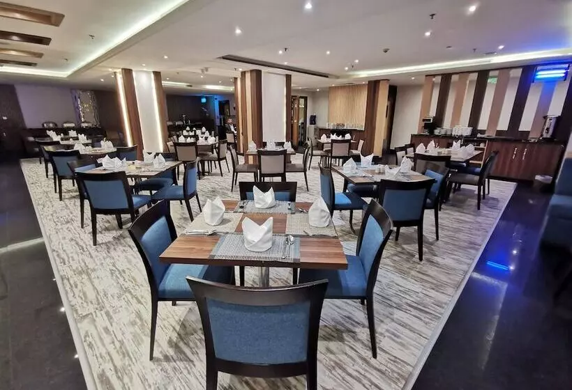 ホテル Mercure Jeddah Al Hamra Salsabil