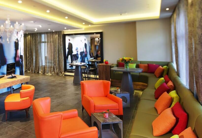 Отель Mercure Moscow Baumanskaya