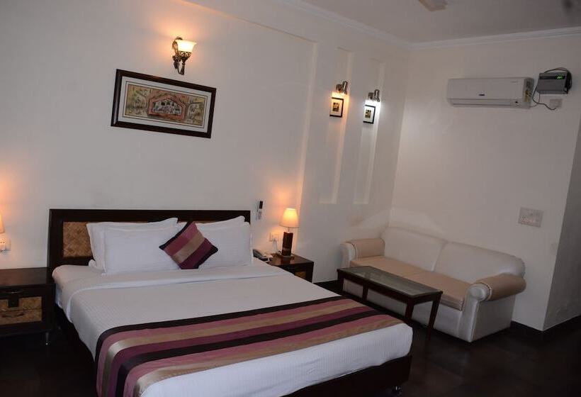 فندق Naturoville Ayurvedic And Yoga Retreat By Opensky