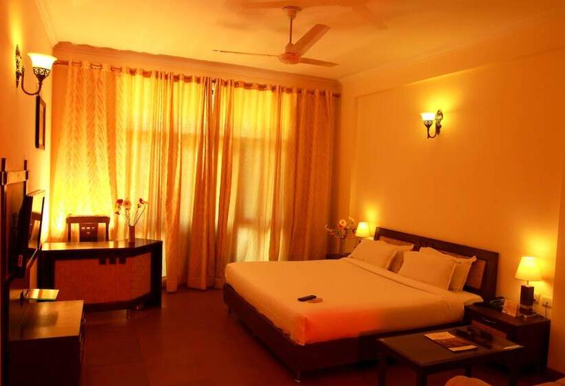 فندق Naturoville Ayurvedic And Yoga Retreat By Opensky