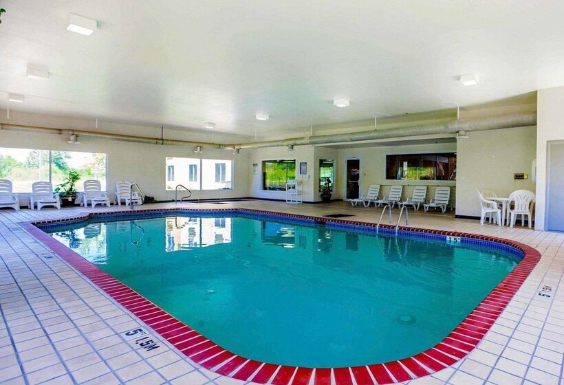 فندق Quality Inn