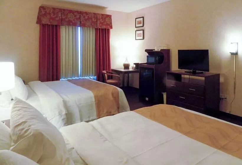 Отель Quality Inn