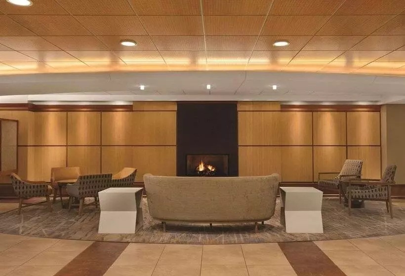 Radisson Hotel Providence Airport