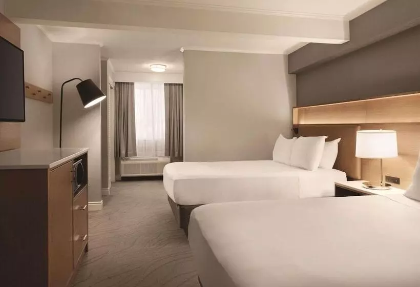 Radisson Hotel Providence Airport