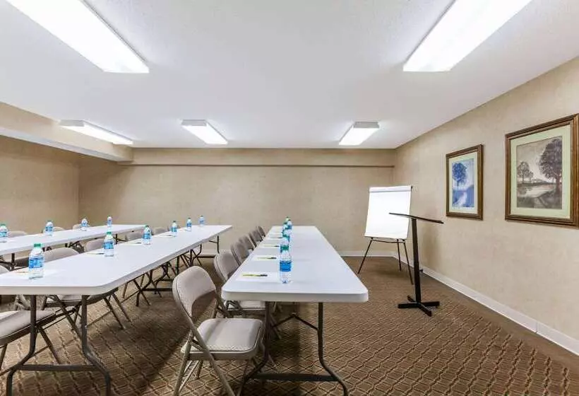 Мотель Super 8 By Wyndham Jacksonville Ar