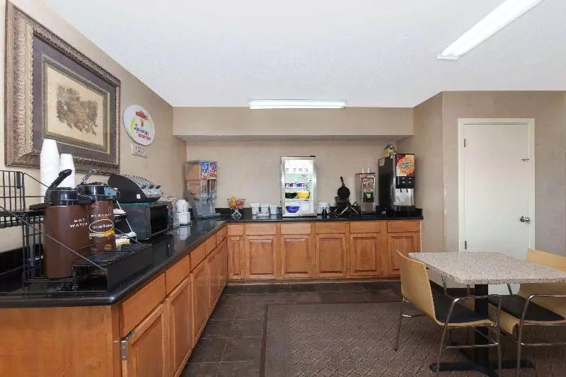 Мотель Super 8 By Wyndham Jacksonville Ar