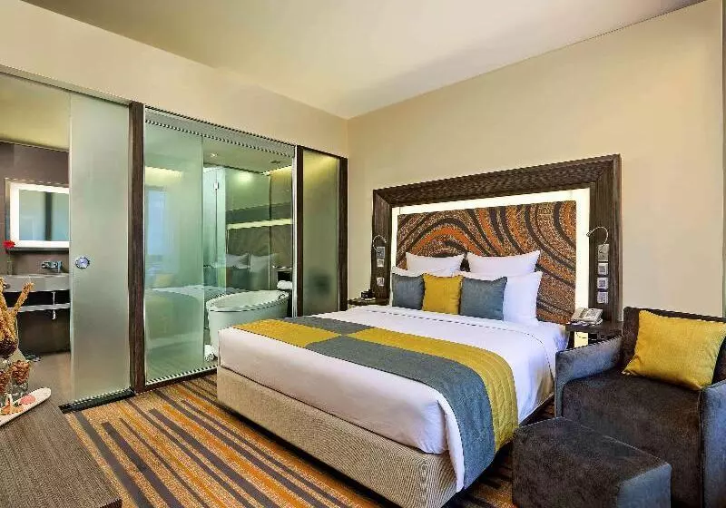 Novotel Kolkata Hotel And Residences