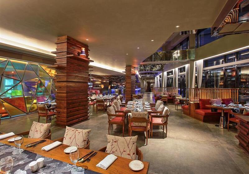 Novotel Kolkata Hotel And Residences