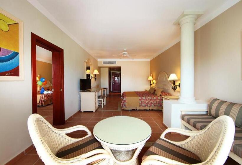 استراحتگاه Bahia Principe Grand Turquesa - All Inclusive