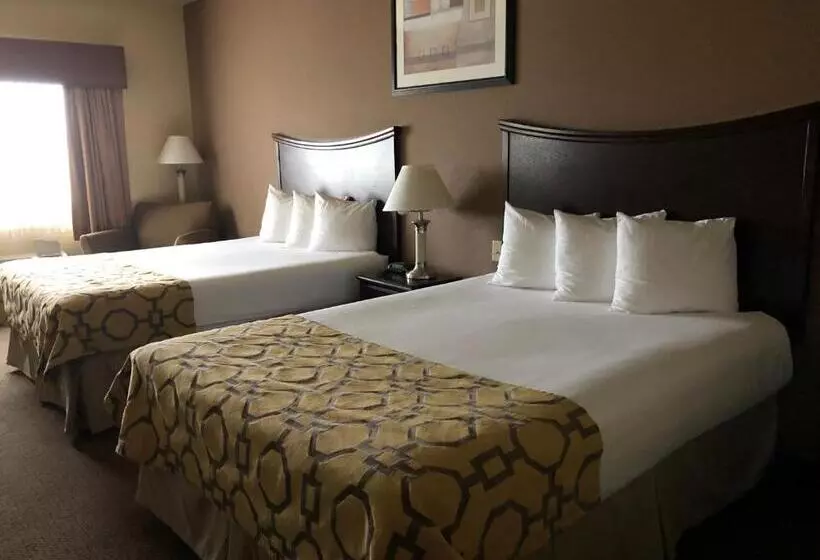 Hotelli Baymont By Wyndham Decatur