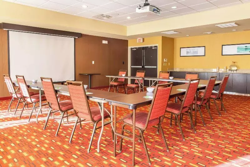 Hotel Courtyard By Marriott Lexington Keeneland/airport