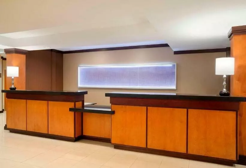 هتل Fairfield Inn & Suites Columbia Northeast