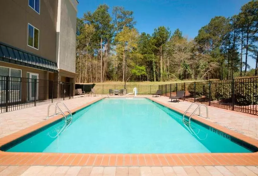 هتل Fairfield Inn & Suites Columbia Northeast
