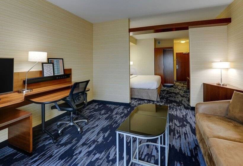 호텔 Fairfield Inn And Suites Hutchinson