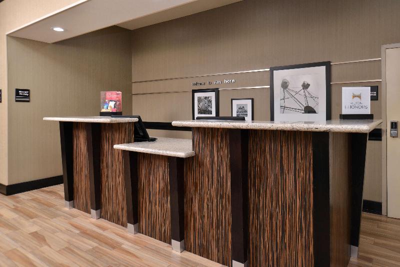Отель Hampton Inn Van Horn
