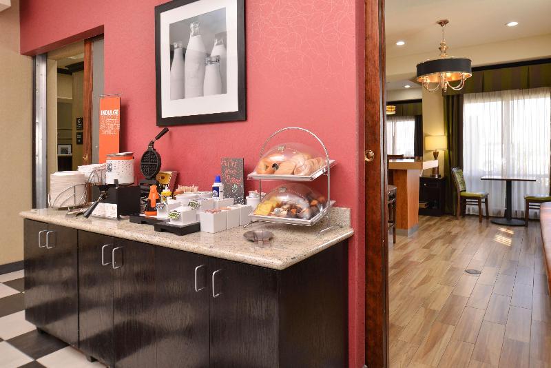 Отель Hampton Inn Van Horn