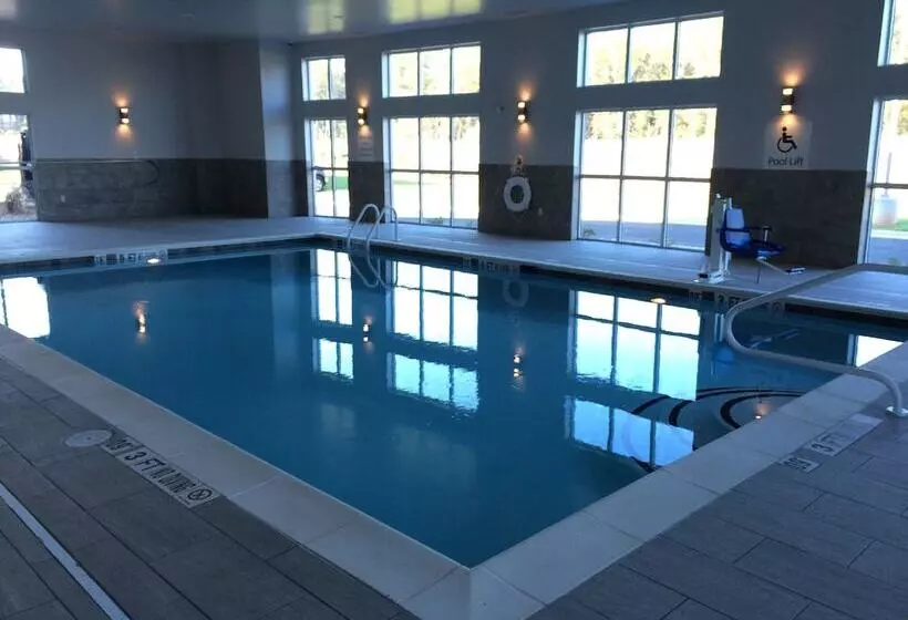 Holiday Inn Express Hotel & Suites Albany By Ihg