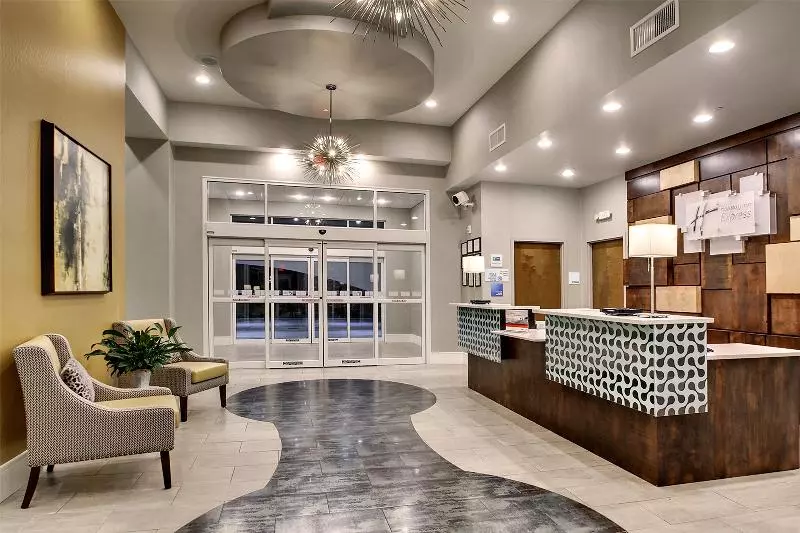 Holiday Inn Express Hotel & Suites Albany By Ihg