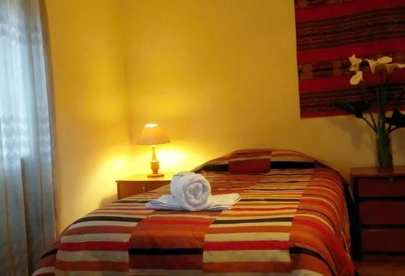 בית מלון כפרי Kukuli Lodge