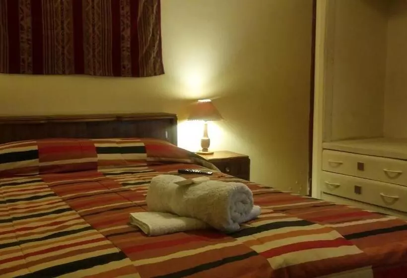 בית מלון כפרי Kukuli Lodge