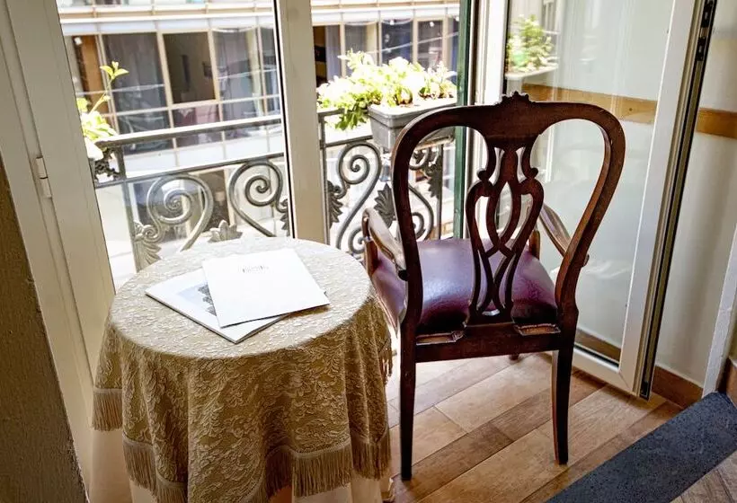 Hotelli Lanfipe Palace