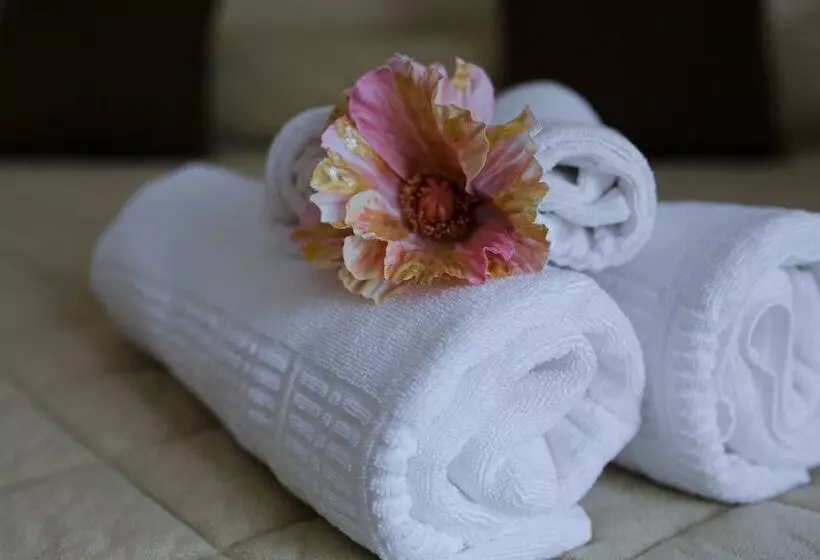 Hotelli Lanfipe Palace