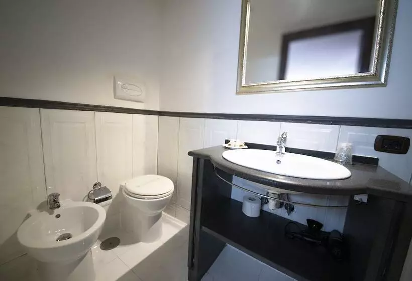 Hotelli Lanfipe Palace