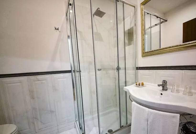 Hotelli Lanfipe Palace