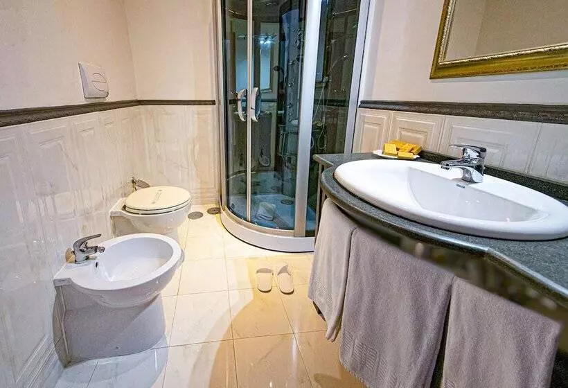 Hotelli Lanfipe Palace