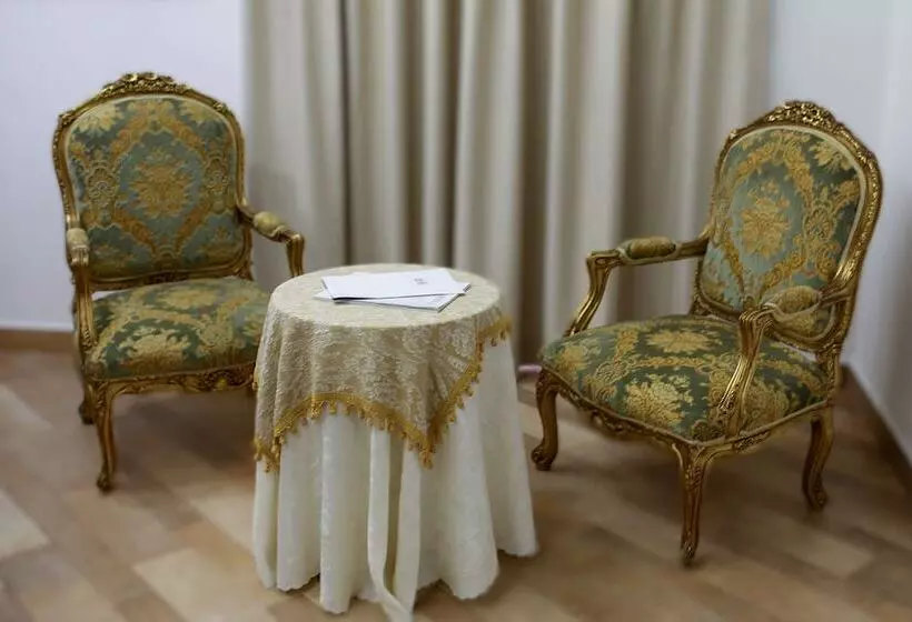 Hotelli Lanfipe Palace