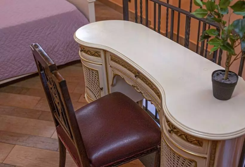 Hotelli Lanfipe Palace