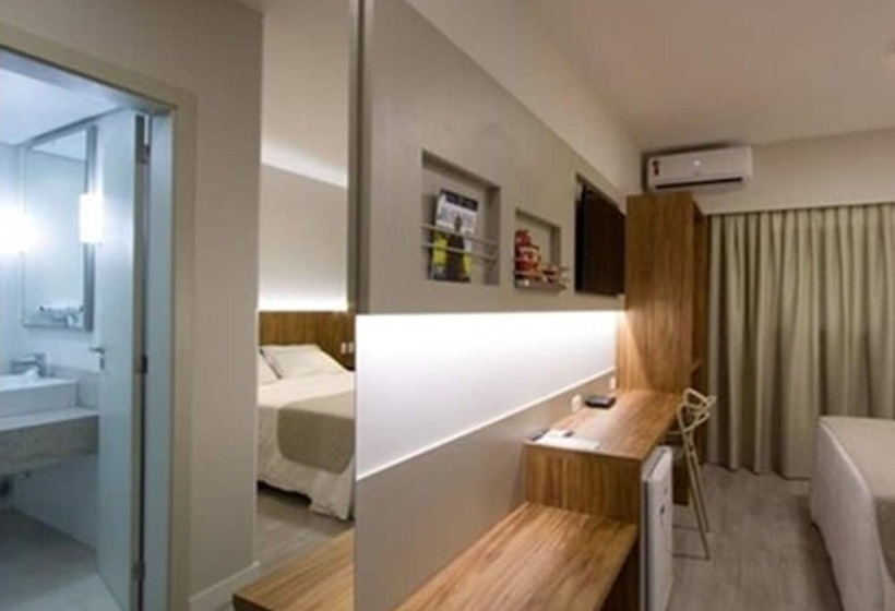 هتل Le Canard Joinville