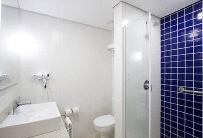 هتل Le Canard Joinville