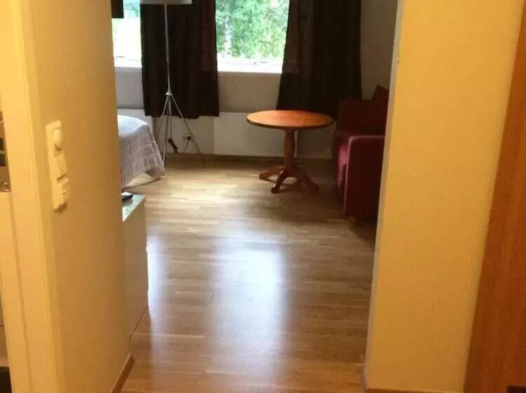 Nordfjord Hotell   Bryggen