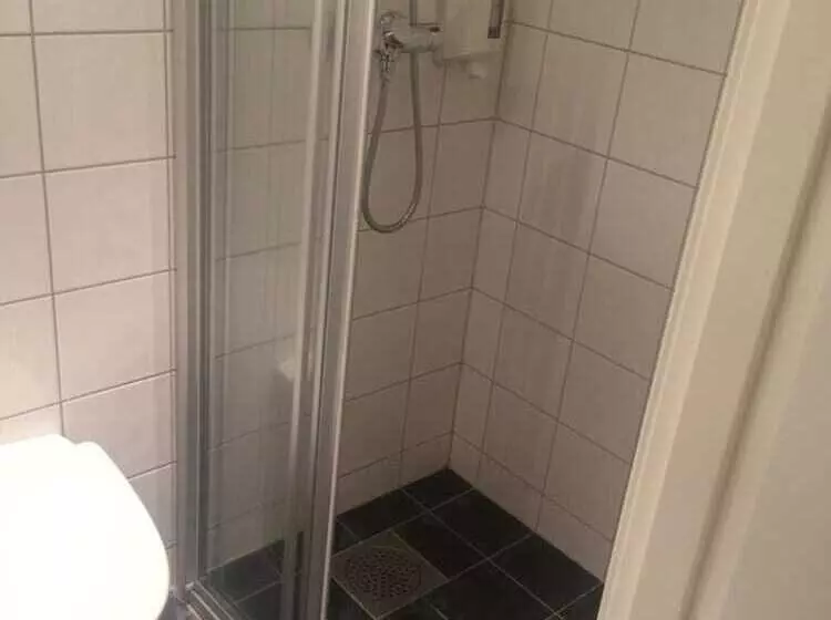 Nordfjord Hotell   Bryggen