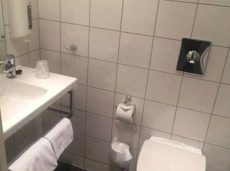 Nordfjord Hotell   Bryggen