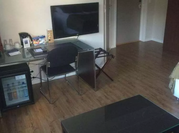 Nordfjord Hotell   Bryggen