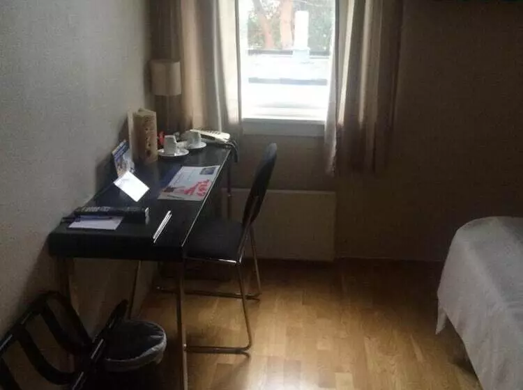 Nordfjord Hotell   Bryggen