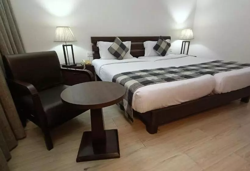 Inventree Hotel, Hinjewadi