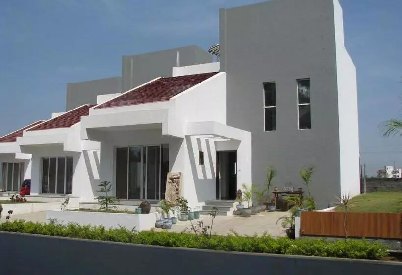 Inventree Hotel, Hinjewadi