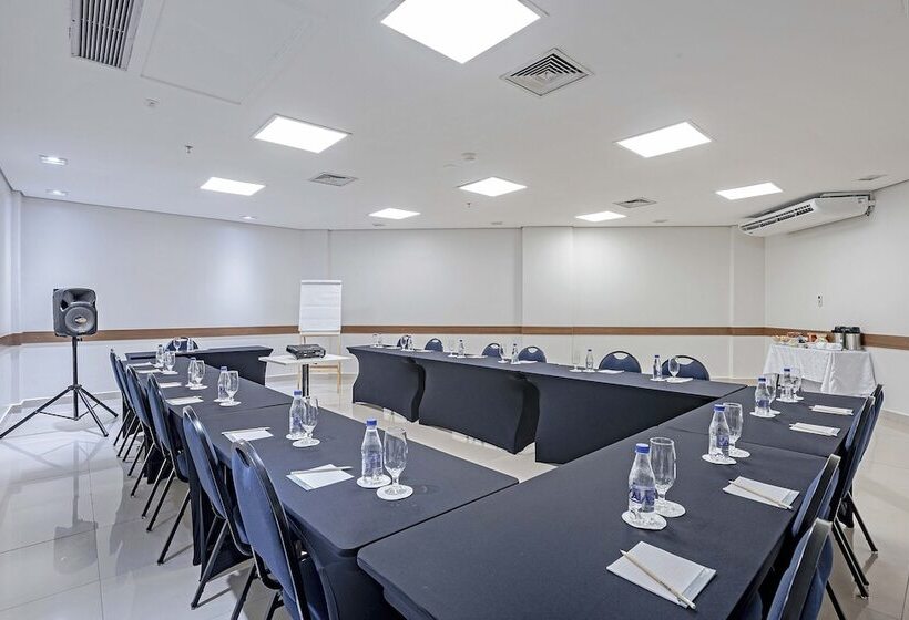 Отель Slaviero Porto Velho