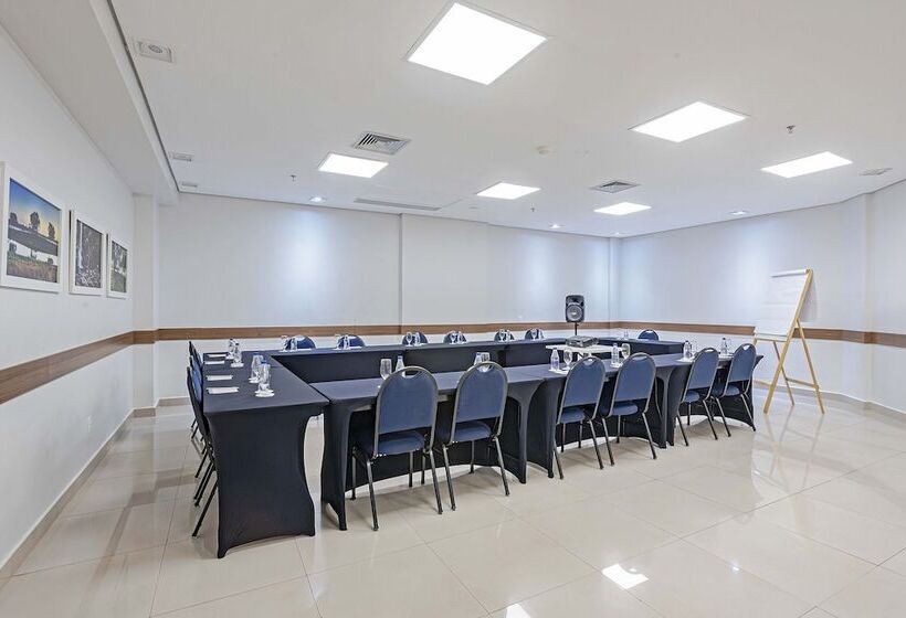 Отель Slaviero Porto Velho